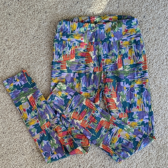 LuLaRoe Pants - Lularoe one size multicolored legging - cute